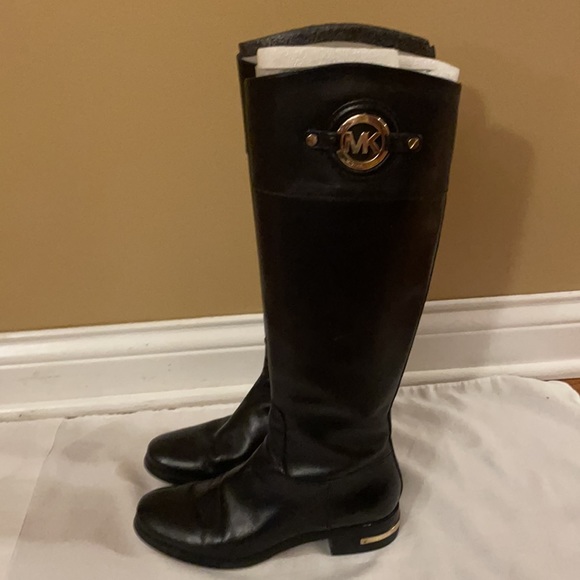 Michael Kors Black Leather Boots - Picture 2 of 15